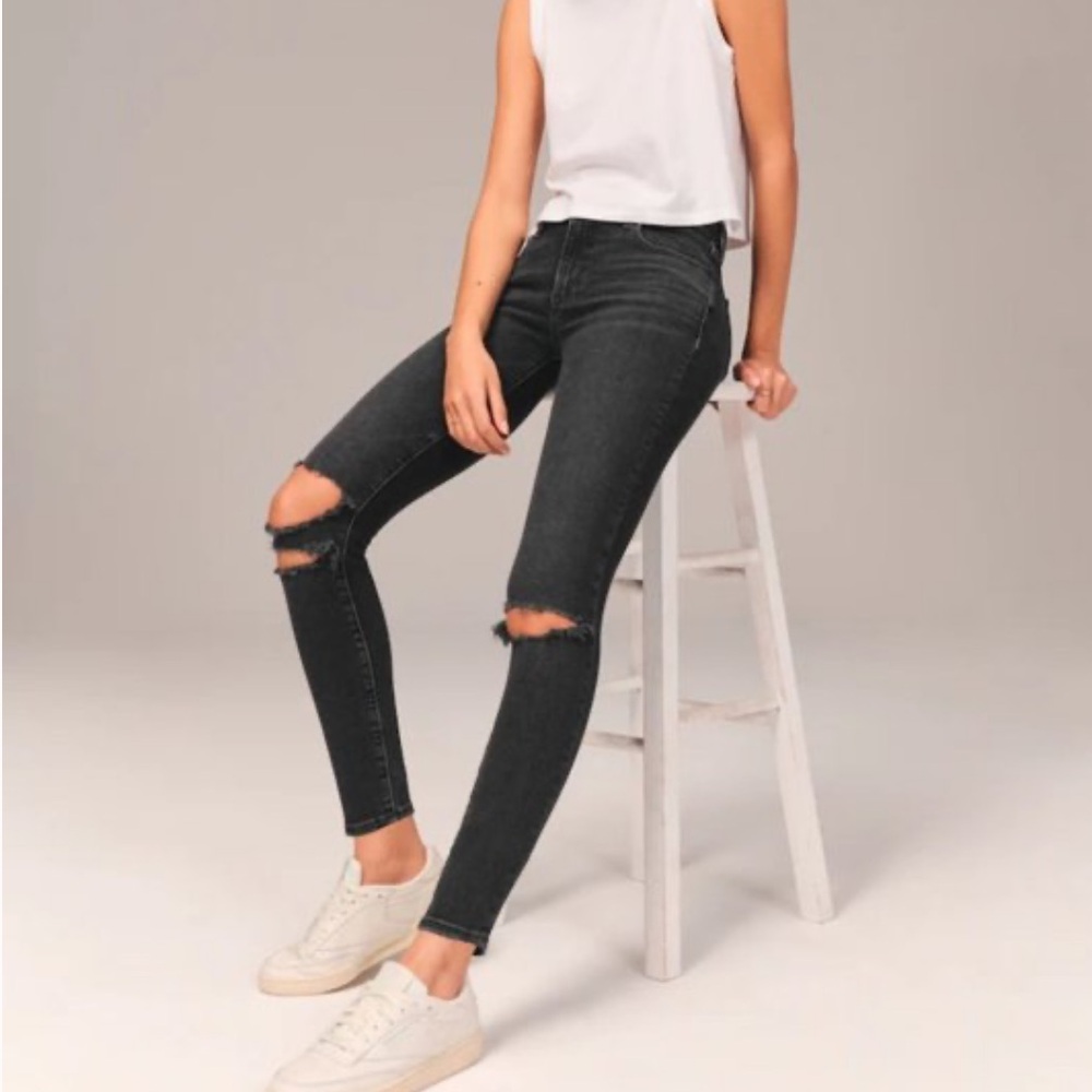 Abercrombie & Fitch Distressed Black Skinny Jeans